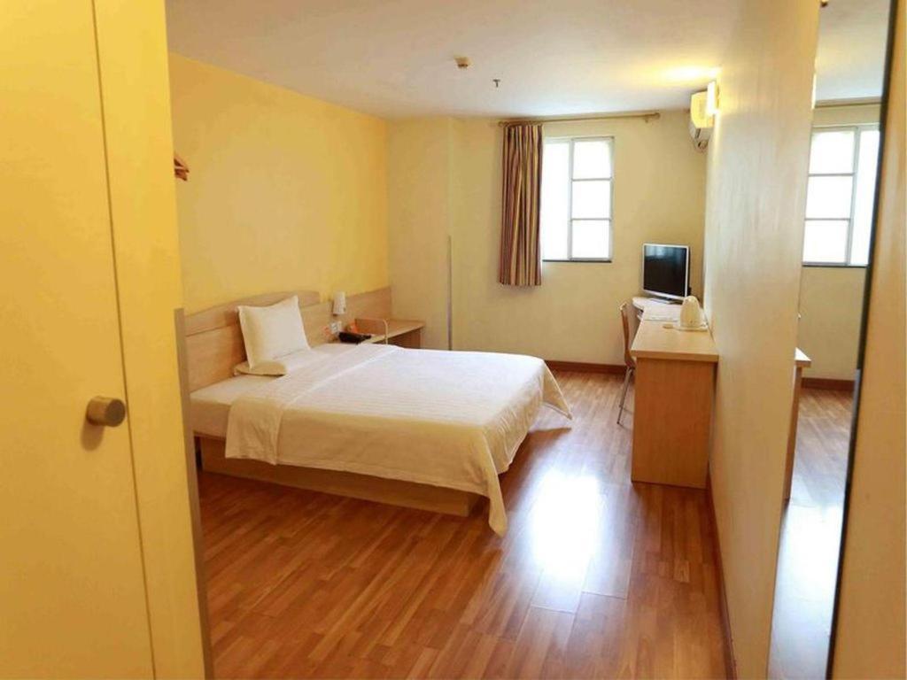 7 Days Inn Shanghai Minhang Dongchuan Road Jiaotong University Ngoại thất bức ảnh