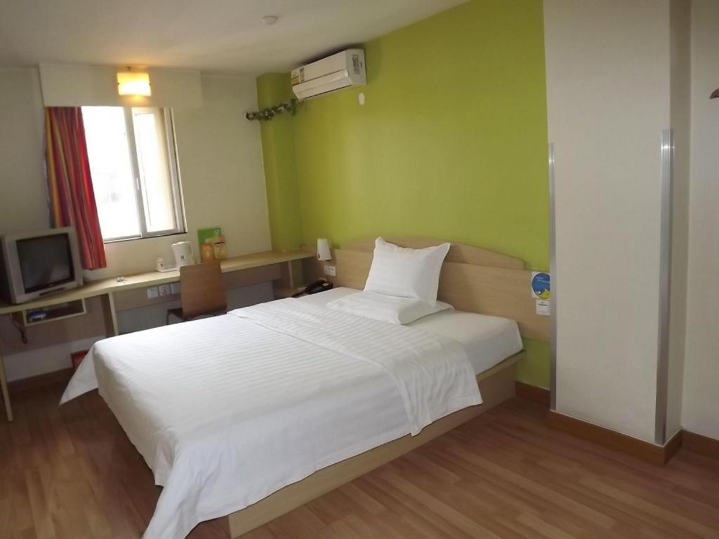 7 Days Inn Shanghai Minhang Dongchuan Road Jiaotong University Ngoại thất bức ảnh