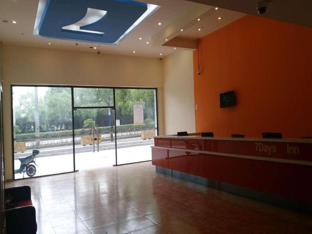 7 Days Inn Shanghai Minhang Dongchuan Road Jiaotong University Ngoại thất bức ảnh